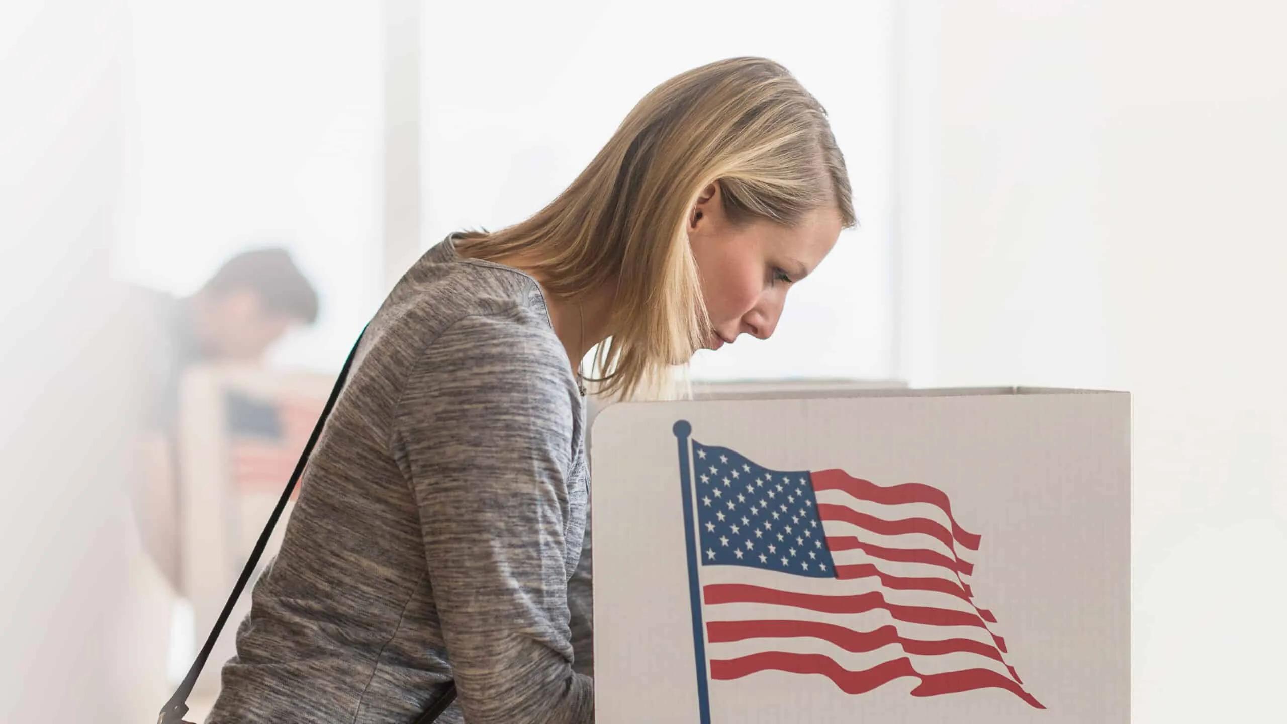 American woman voting.